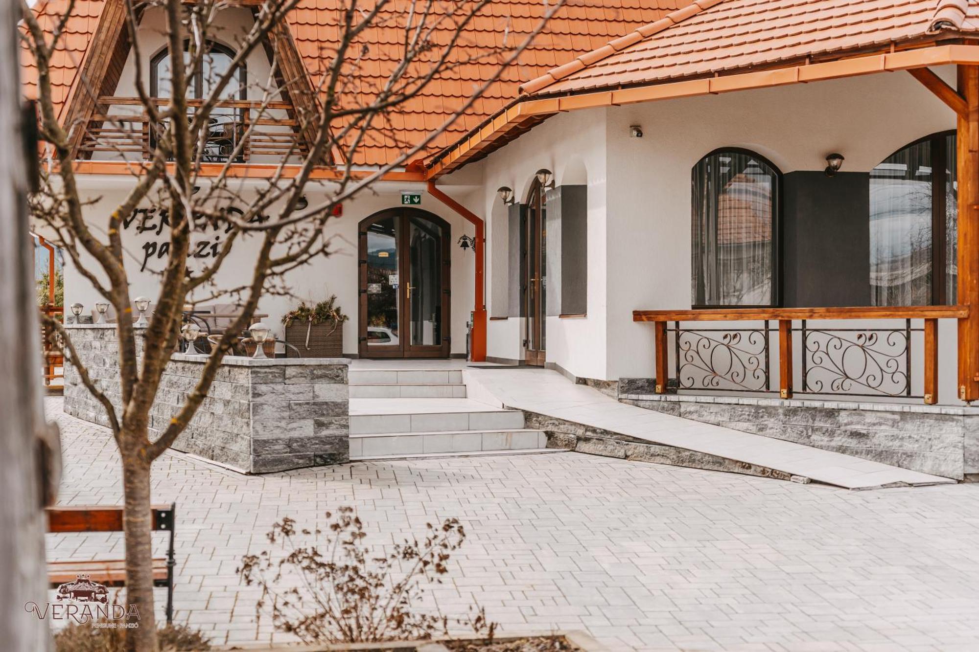 Veranda Panzio Remetea  Dış mekan fotoğraf